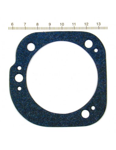 Gasket between carburetor and air filter box