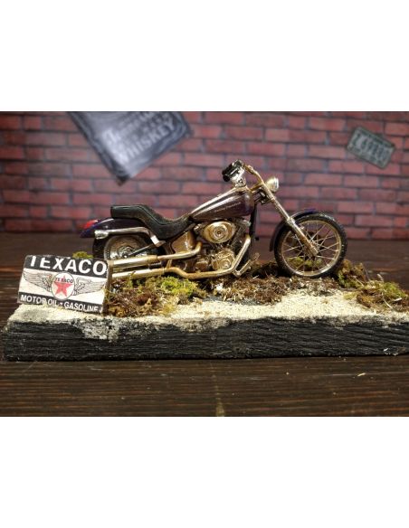 Diorama con Softail Deuce 